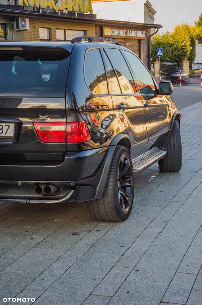 BMW X5 4.4i - 7