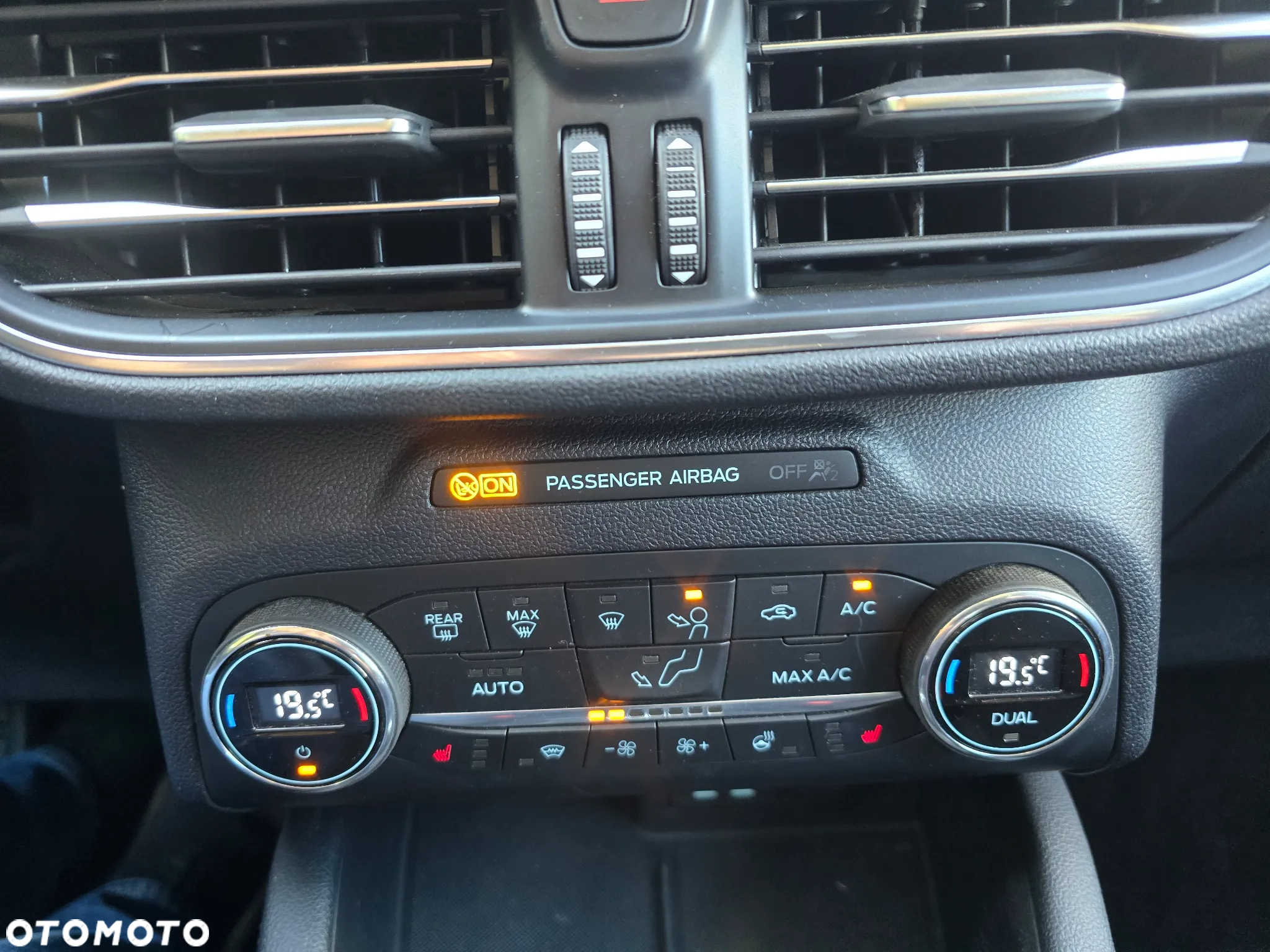Ford Kuga 1.5 EcoBoost FWD Titanium - 12