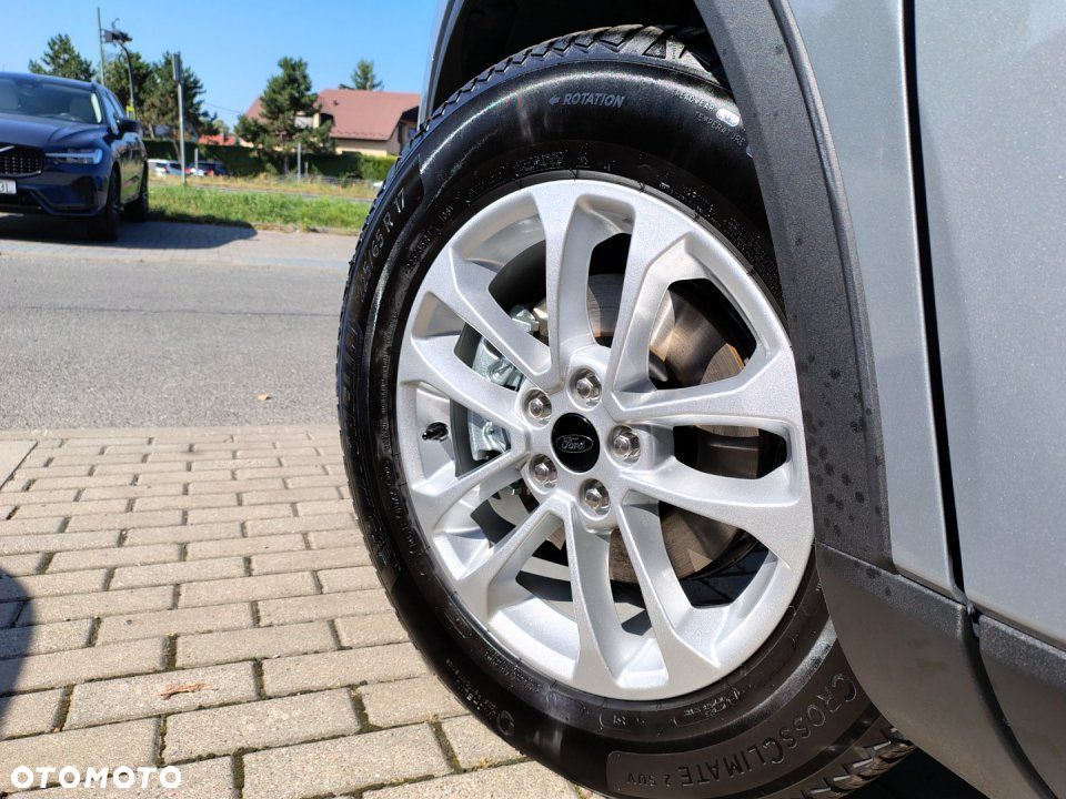 Ford Kuga - 29