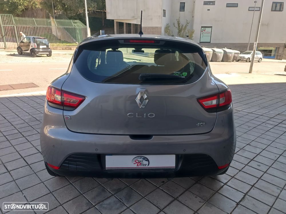 Renault Clio dCi 90 Dynamique - 9