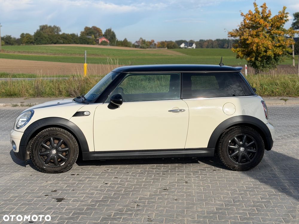 MINI Cooper Standard - 13