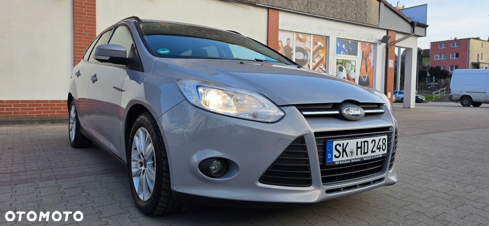 Ford Focus 1.6 TDCi DPF Start-Stopp-System SYNC Edition - 3