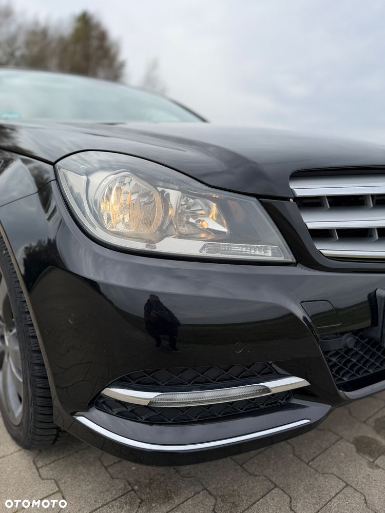 Mercedes-Benz Klasa C 180 (BlueEFFICIENCY) 7G-TRONIC Avantgarde - 35