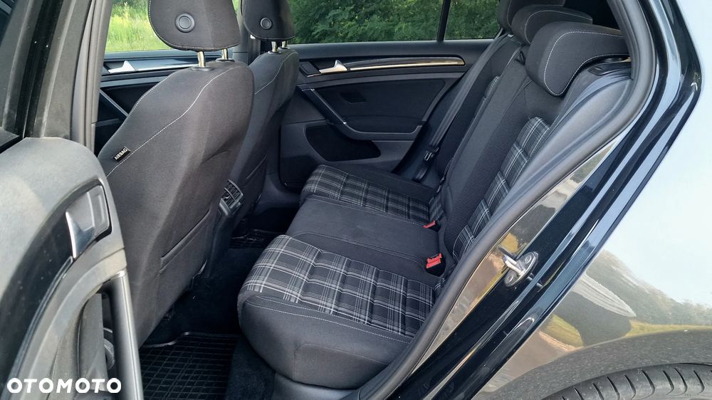 Volkswagen Golf GTD (BlueMotion Technology) DSG - 19