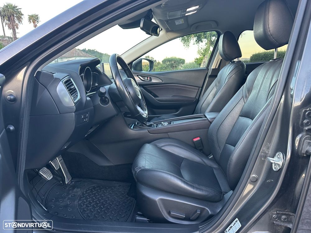 Mazda 3 Hatchback 1.5 Sky-D Excellence Pack Leather - 18