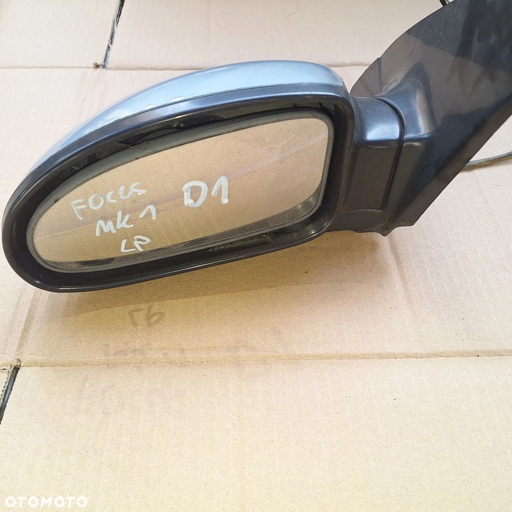 LUSTERKO PRAWE LEWE  FOCUS MK1 MANUALNE D1 - 4