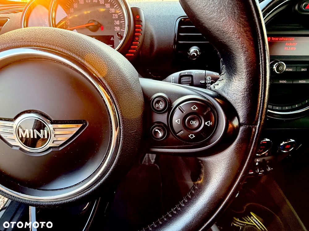 MINI Clubman One D Essential Trim - 29