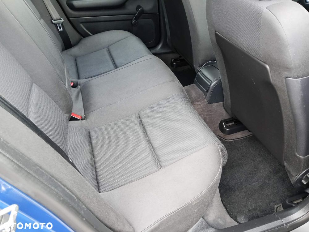 Audi A4 Limousine - 32