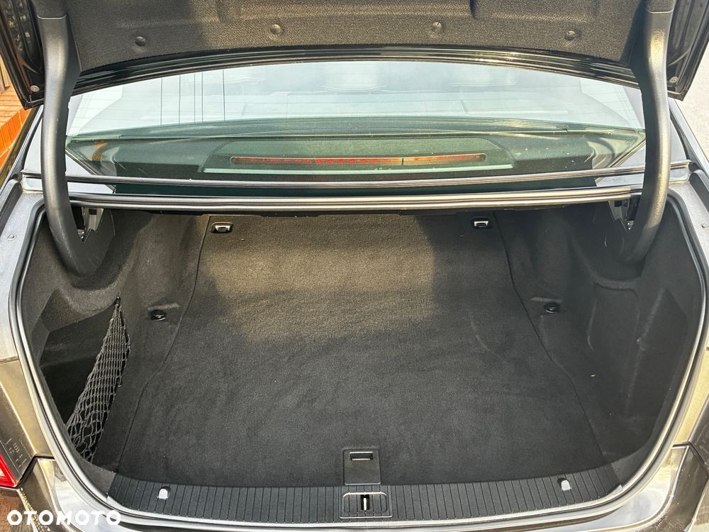 Mercedes-Benz Klasa E - 27