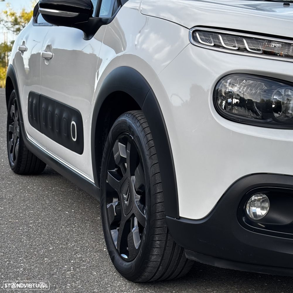Citroën C3 1.2 PureTech Shine - 12