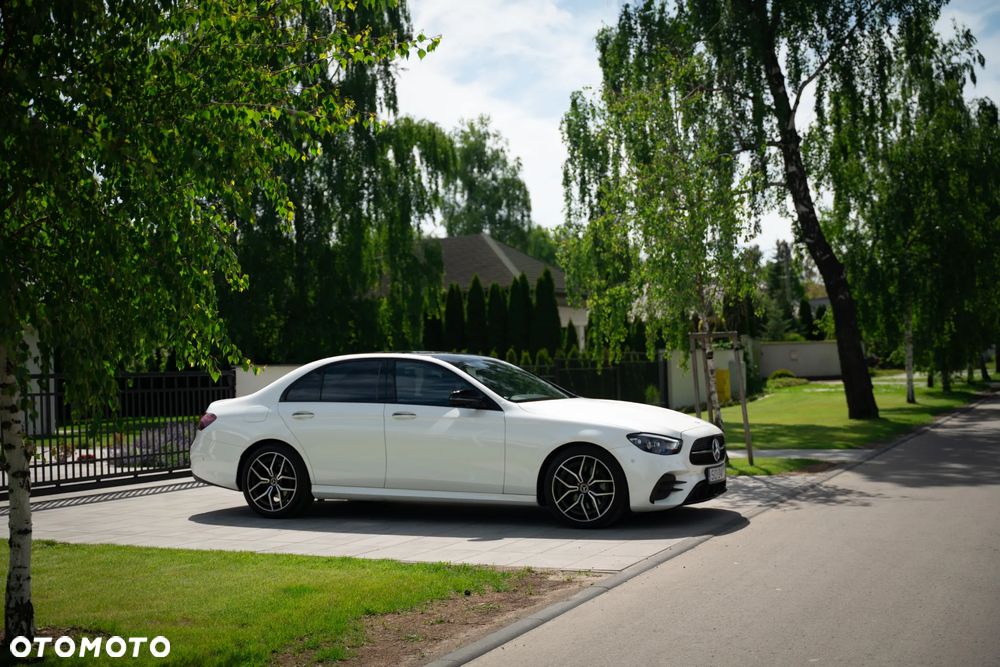 Mercedes-Benz Klasa E 220 d 4-Matic Business Edition - 39