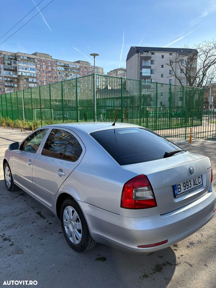 Skoda Octavia 1.6 TDI DPF Ambition - 1