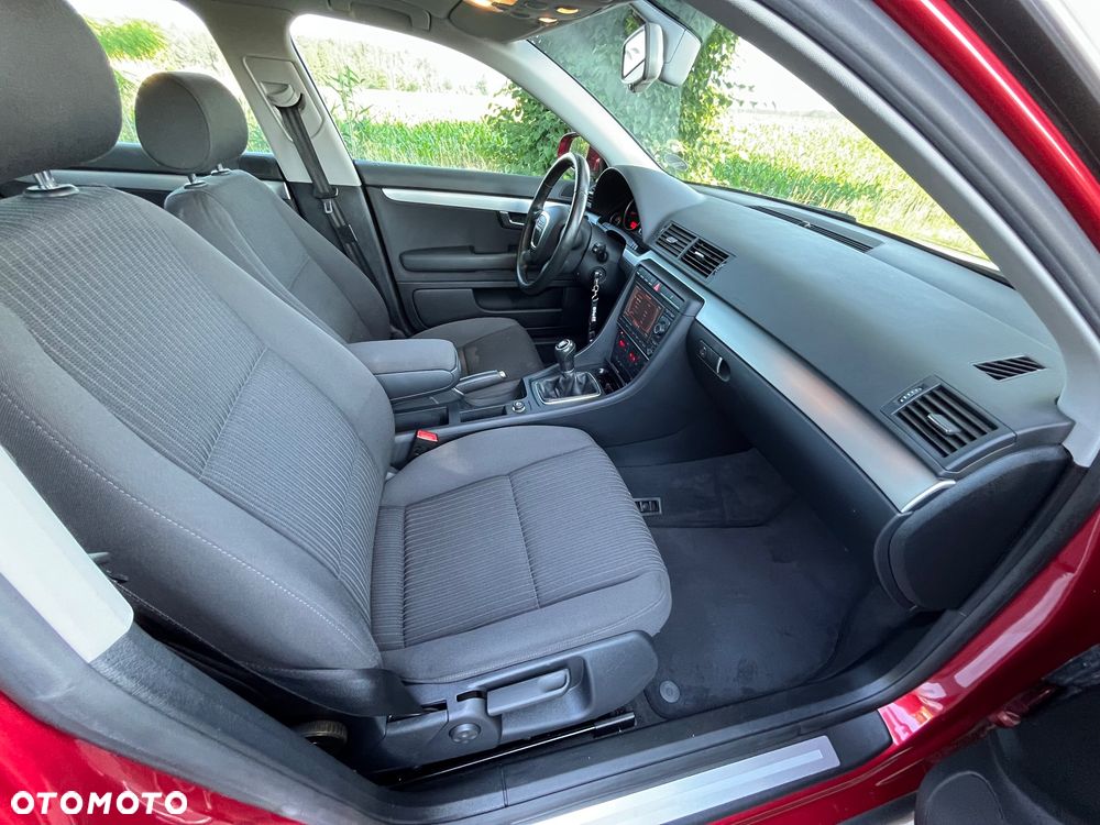 Audi A4 Limousine 2 - 16