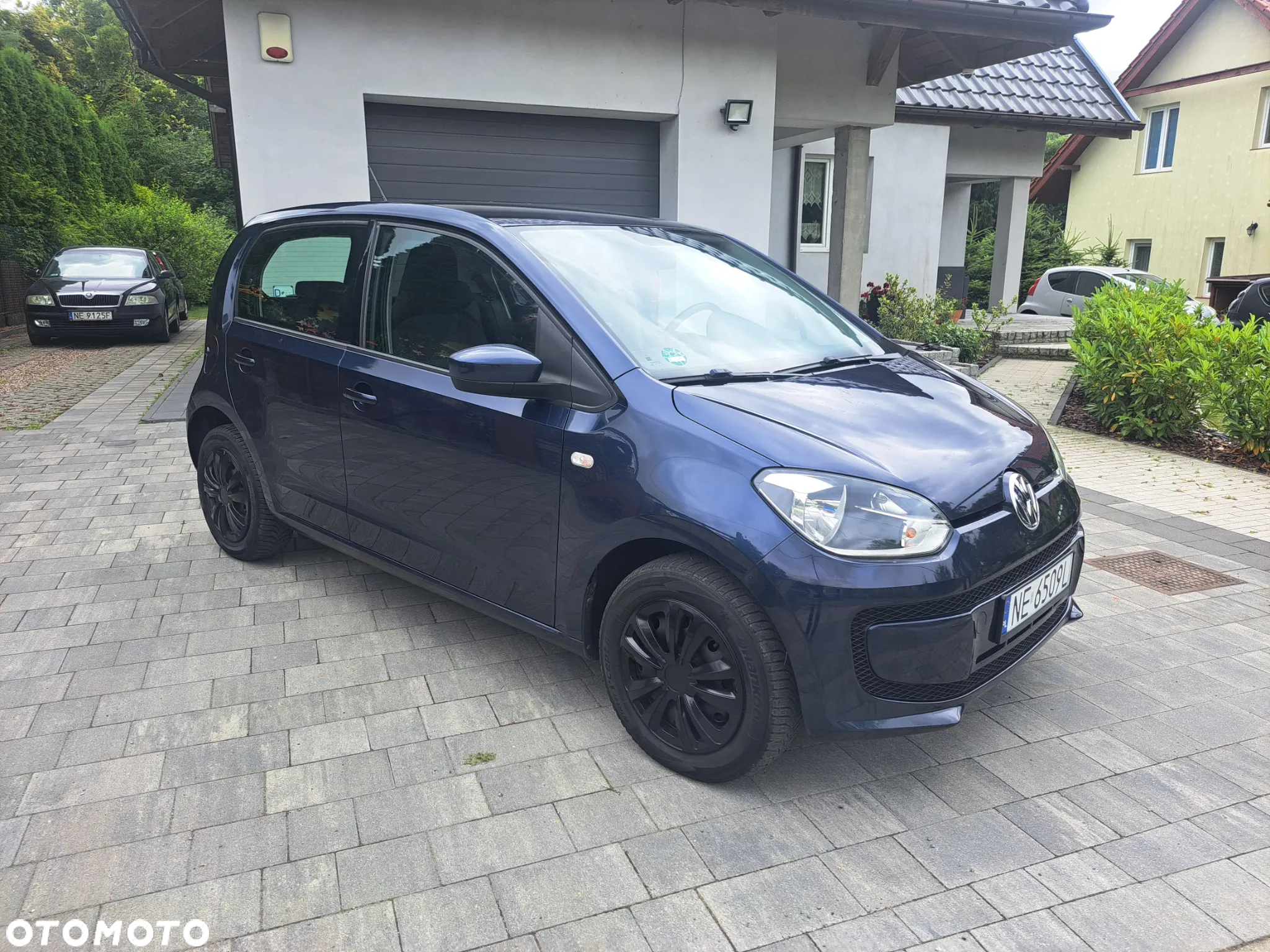 Volkswagen up! (BlueMotion Technology) ASG move - 6