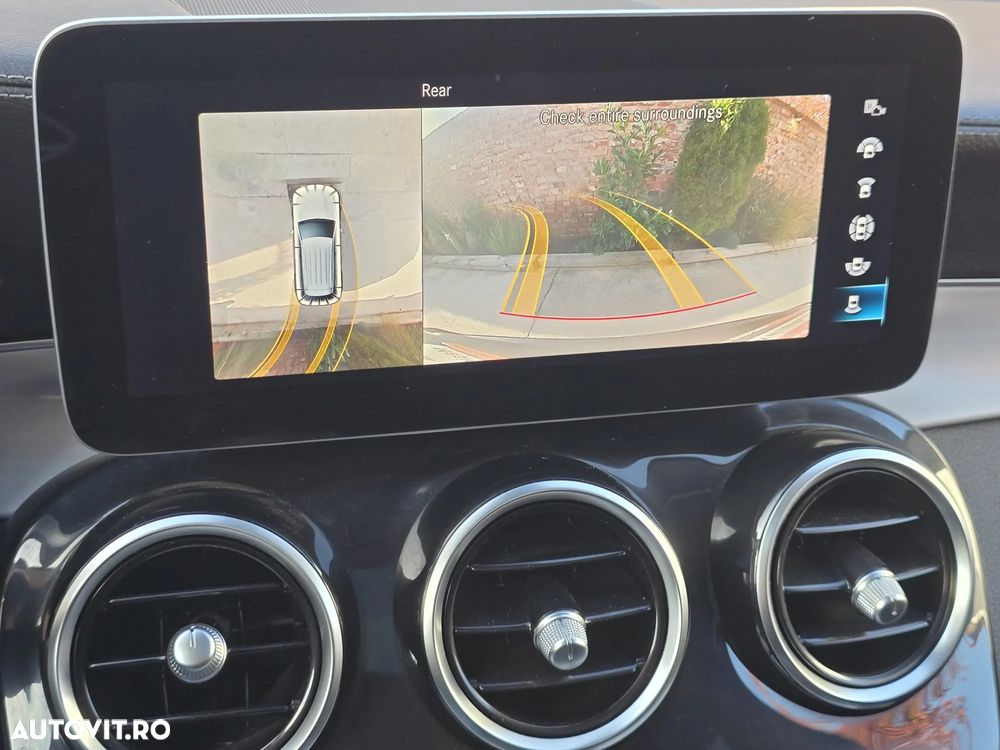 Mercedes-Benz GLC 300 d 4MATIC - 34