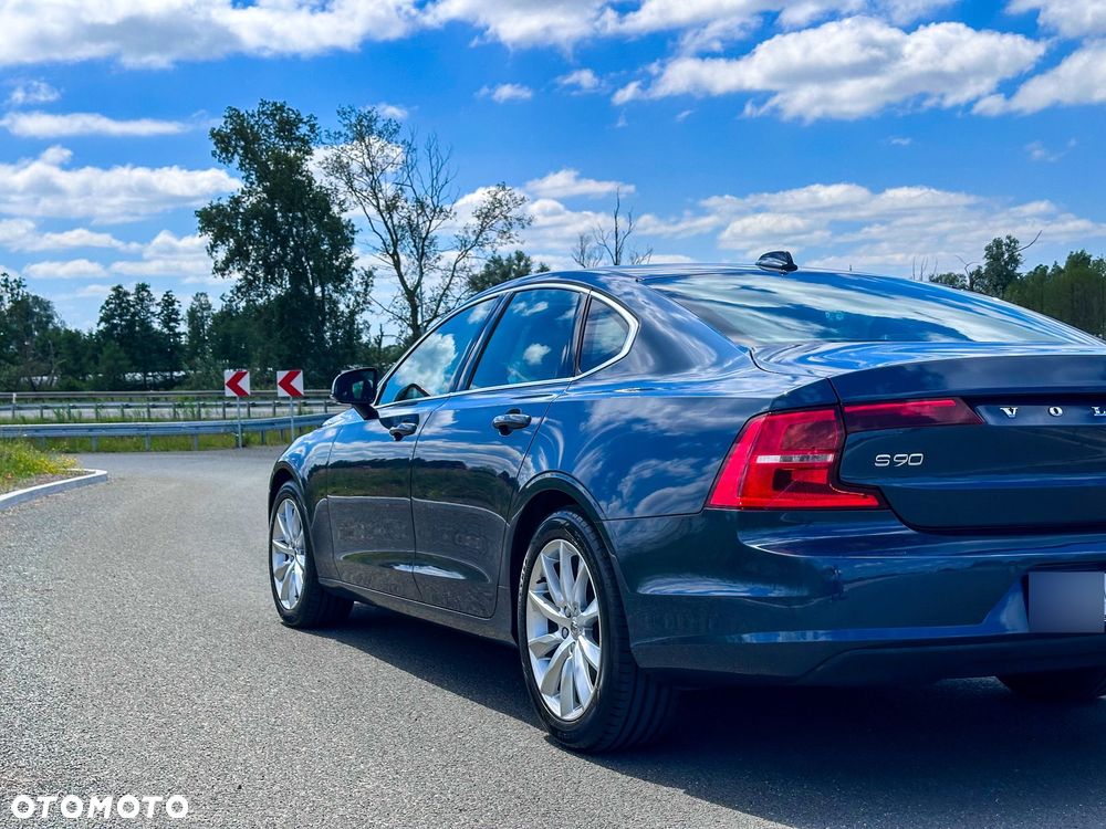Volvo S90 D3 Momentum - 9