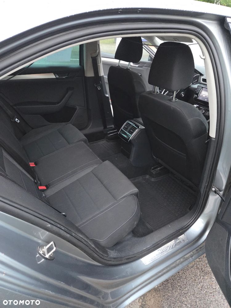 Skoda Superb 1.4 TSI ACT Ambition - 10