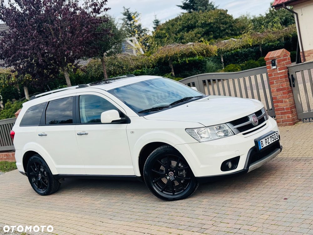 Fiat Freemont 2.0 Multijet Black Code AWD - 4