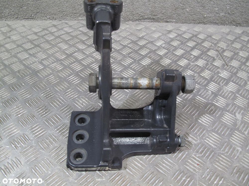 MOCOWANIE PRZEDNIE RESORA SCANIA R S - 1