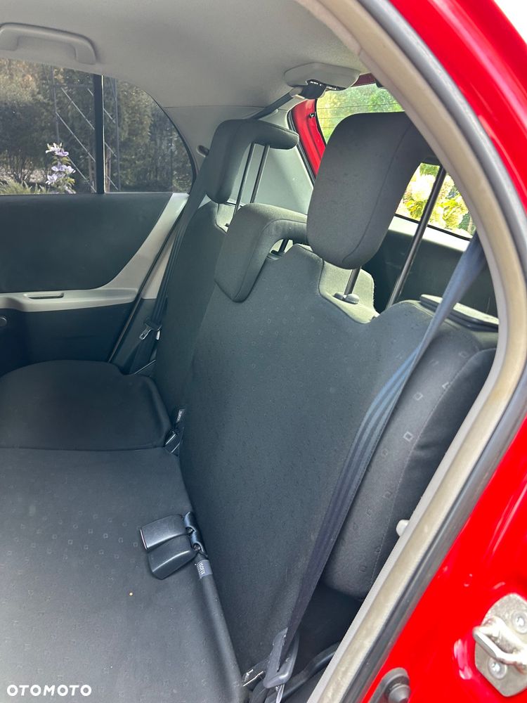 Toyota Yaris - 24