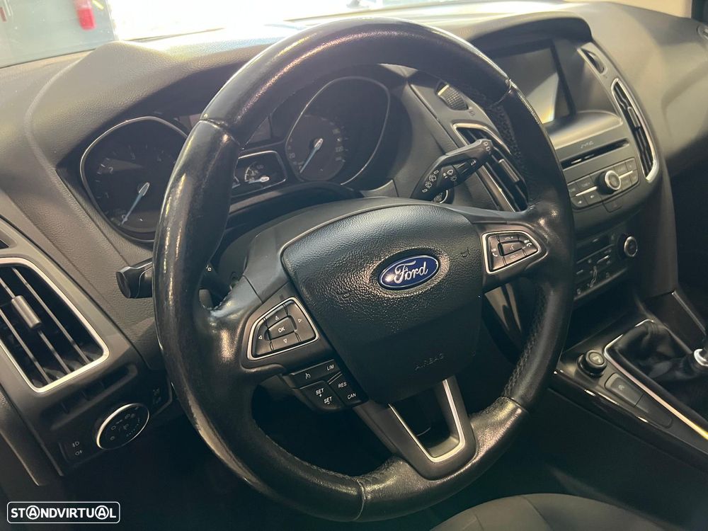Ford Focus 1.5 TDCi Titanium - 16