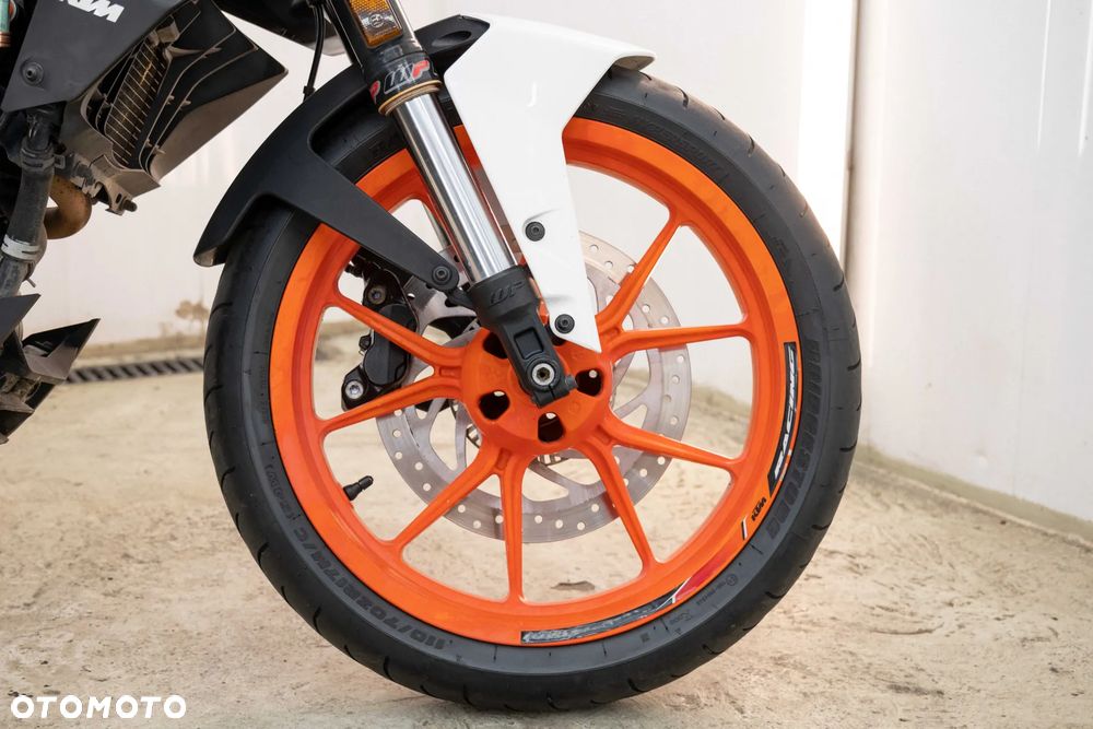 KTM Duke 125 - 29