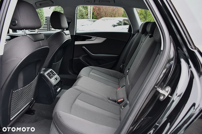 Audi A4 Avant 35 TFSI S tronic sport - 19