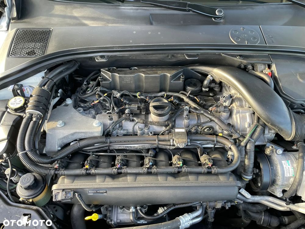 Volvo XC 70 T6 AWD Momentum - 23