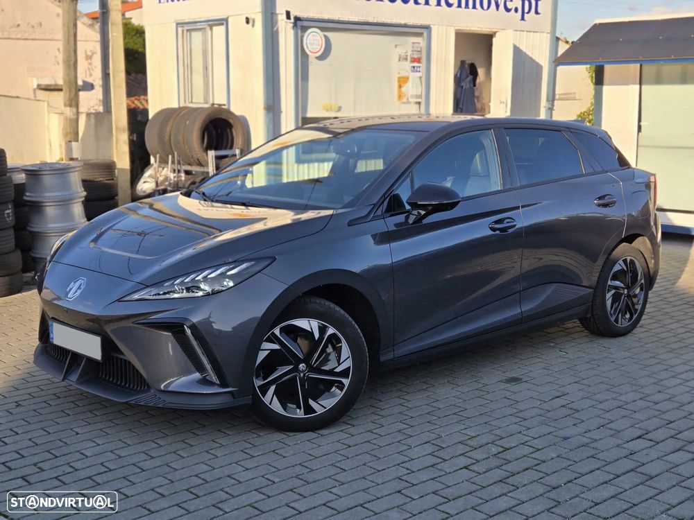 MG MG4 64 kWh Luxury - 5