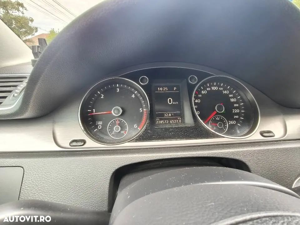 Volkswagen Passat 2.0 TDI BlueMotion Tehnology DSG Comfortline - 10