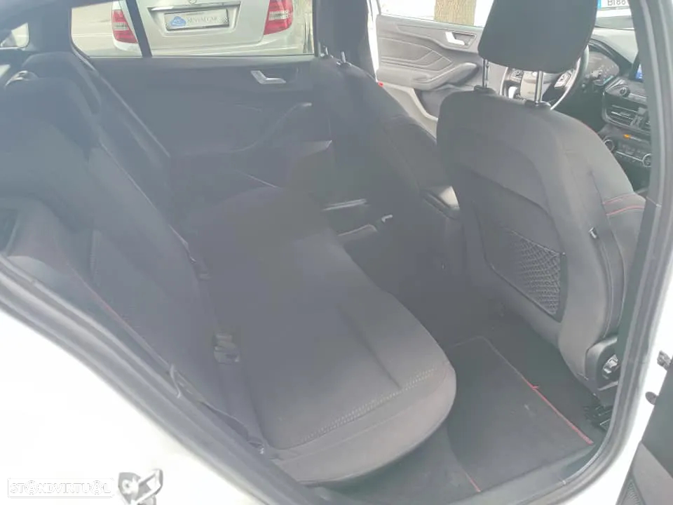 Ford Focus SW 1.5 EcoBlue S&S ST-LINE X - 10