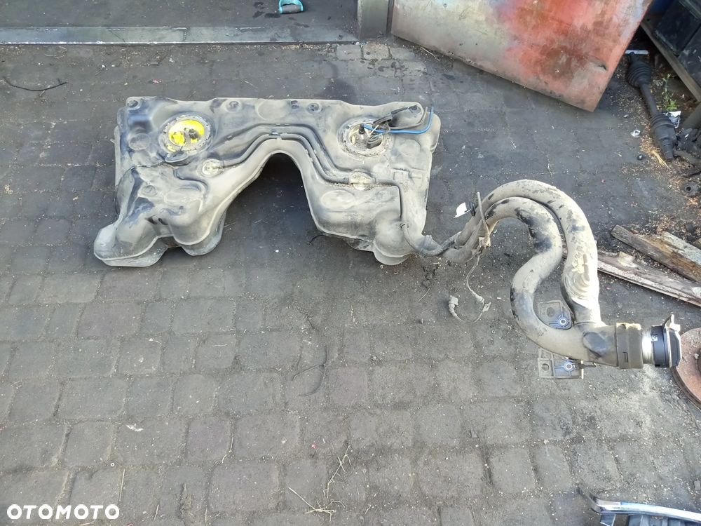 SKODA SUPERB II KOMBI 08-15 ZBIORNIK PALIWA DIESEL BEZ POMPY PALIWA - 2