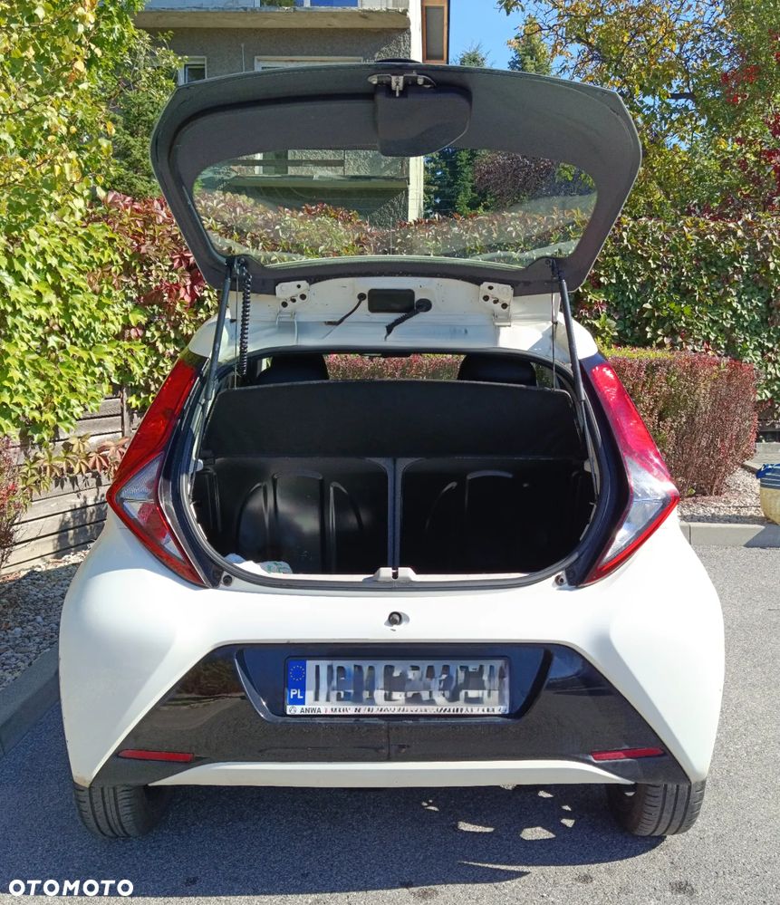 Toyota Aygo x-play - 10