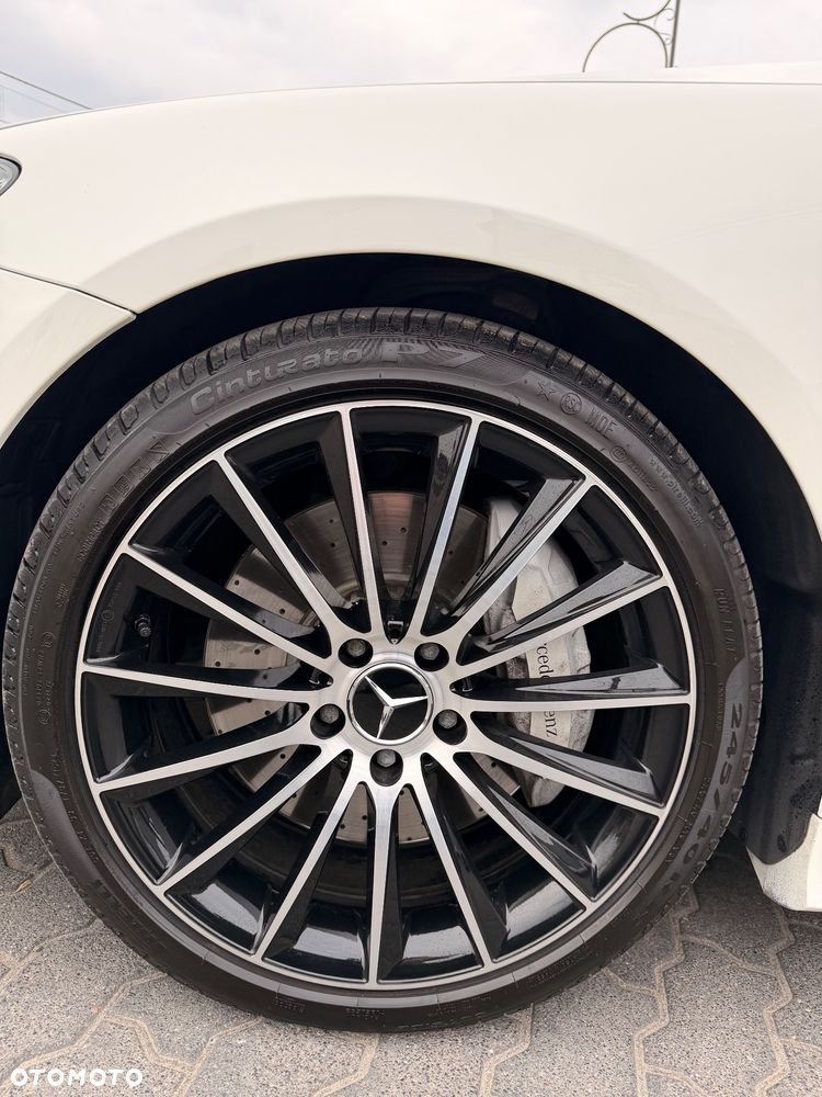 Mercedes-Benz Klasa E 400 4-Matic 9G-TRONIC - 17