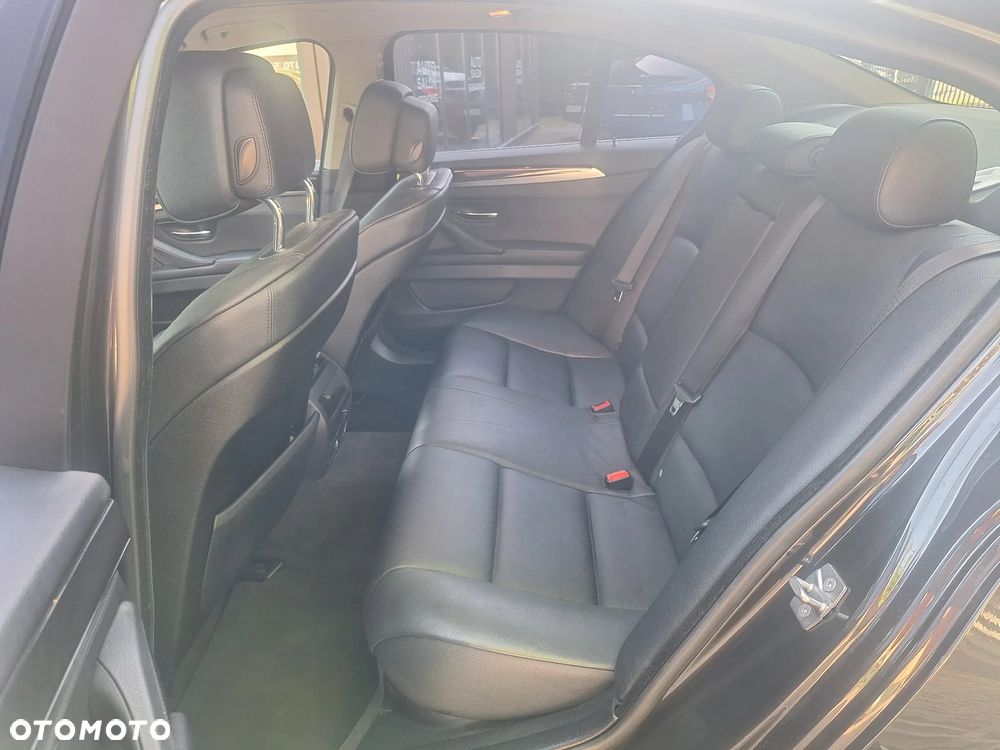 BMW Seria 5 520d Sport-Aut BluePerformance - 13