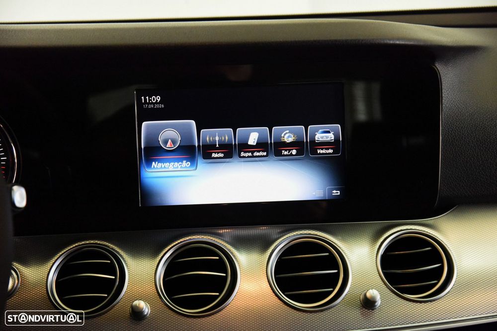 Mercedes-Benz E 220 d Avantgarde - 28