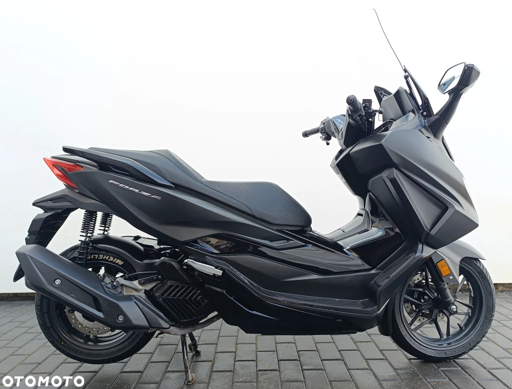 Honda NSS - 6
