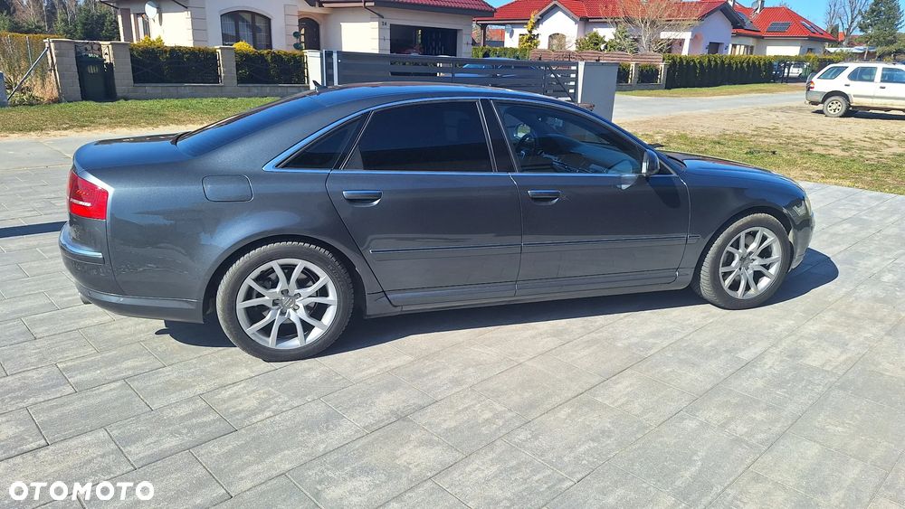 Audi A8 4.2 FSI Quattro - 25