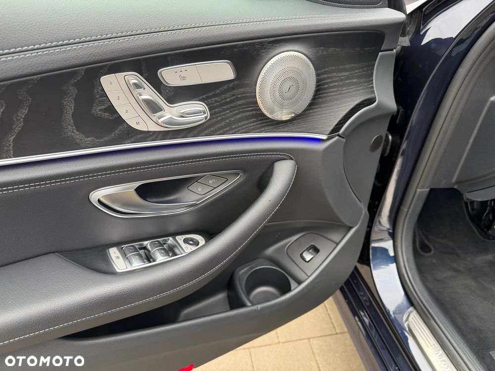 Mercedes-Benz Klasa E 220 d 4-Matic AMG - 13