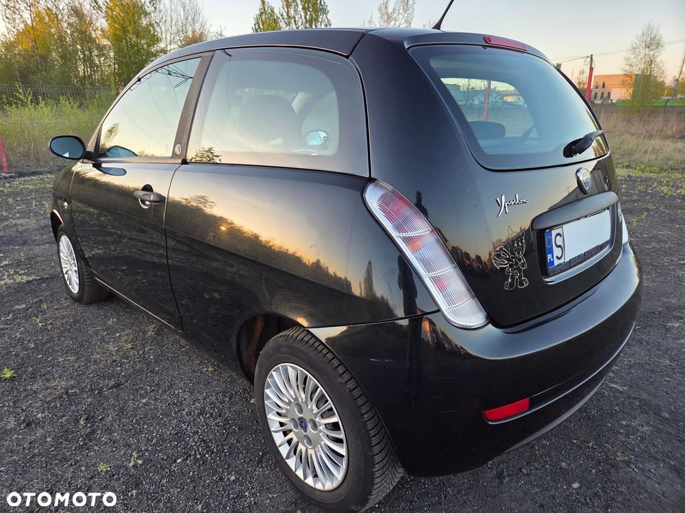 Lancia Ypsilon Y 1.2 8v Oro - 12