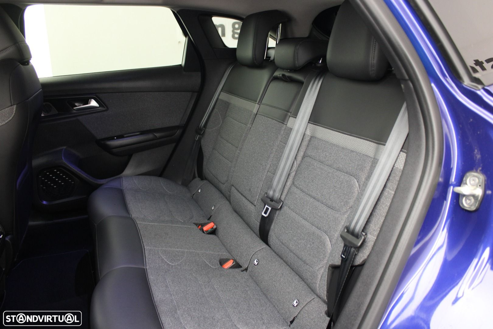 Citroën C5 X 1.2 PureTech Feel EAT8 - 34