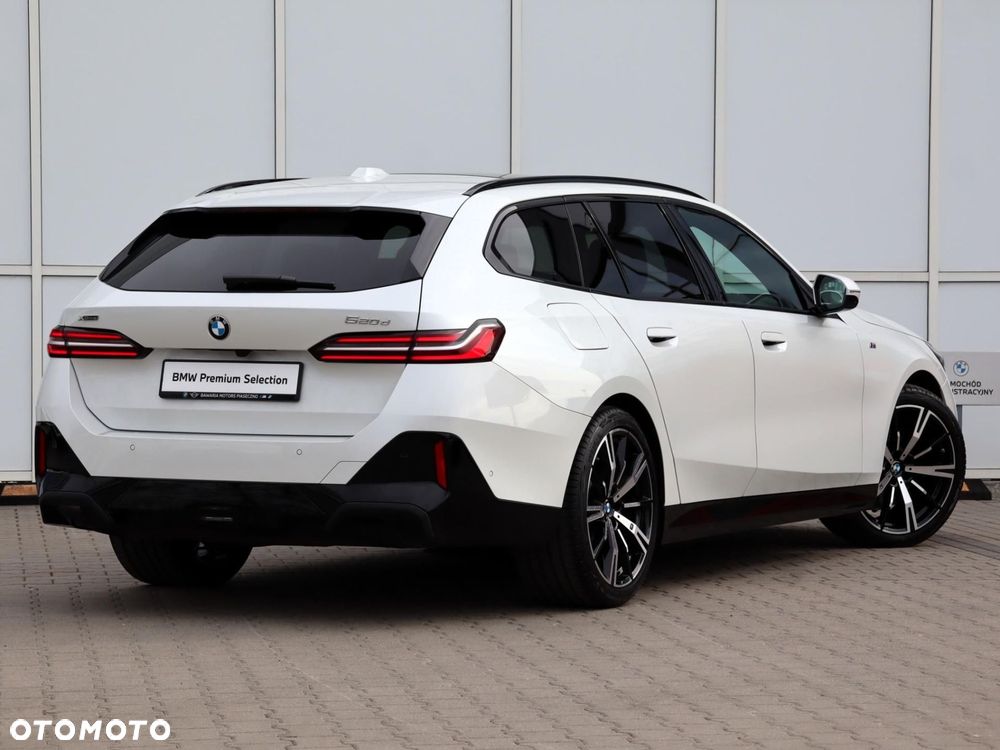 BMW Seria 5 520d xDrive mHEV M Sport - 2