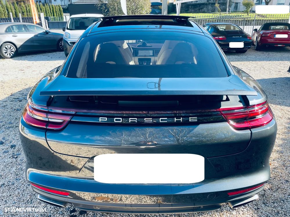 Porsche Panamera 4 E-Hybrid Platinum Edition - 2