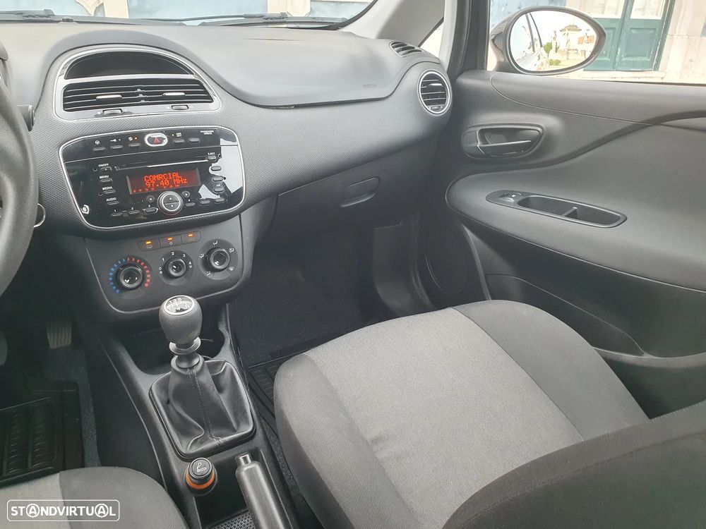 Fiat Punto 1.2 Lounge Start&Stop - 27