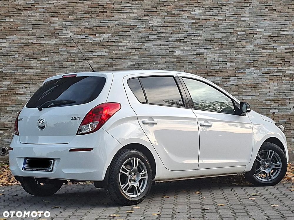 Hyundai I20 2015 photo 5