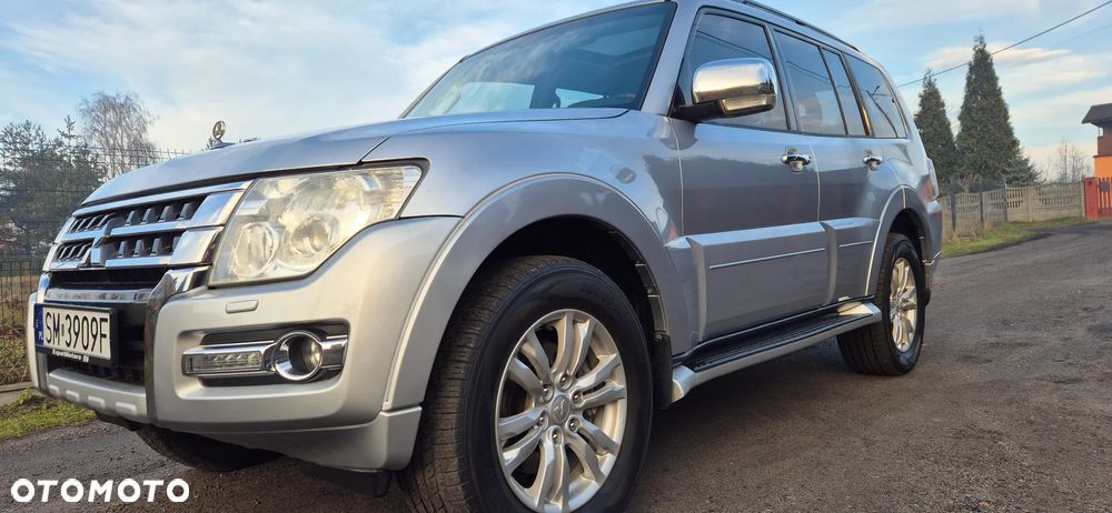 Mitsubishi Pajero - 30