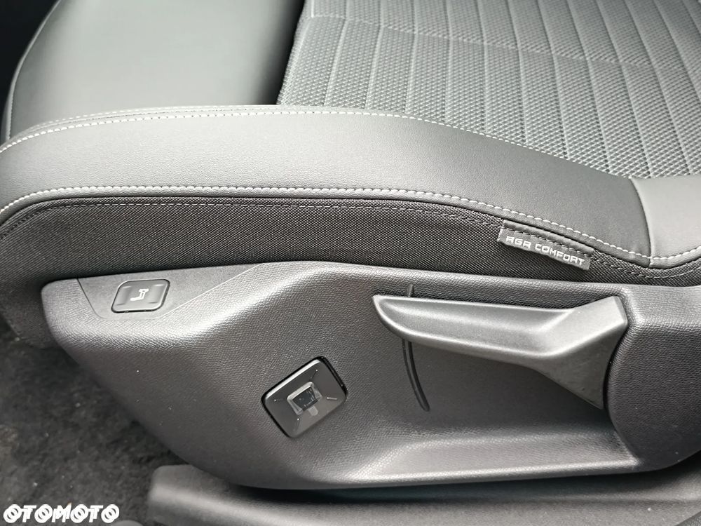 Peugeot 3008 1.2 PureTech mHEV Allure e-DCS6 - 17