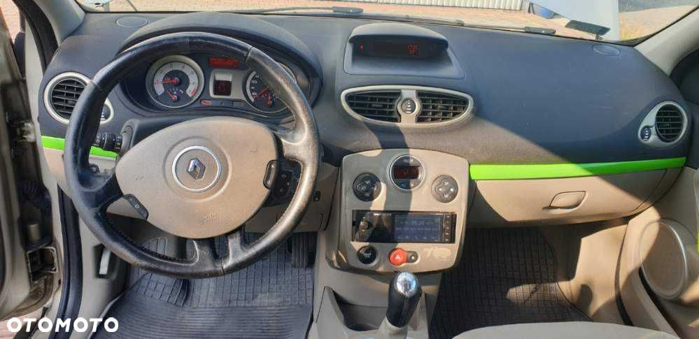 Renault Clio - 5
