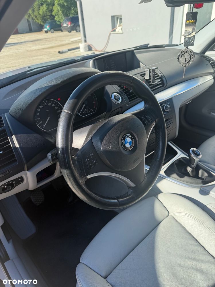 BMW Seria 1 118d - 7