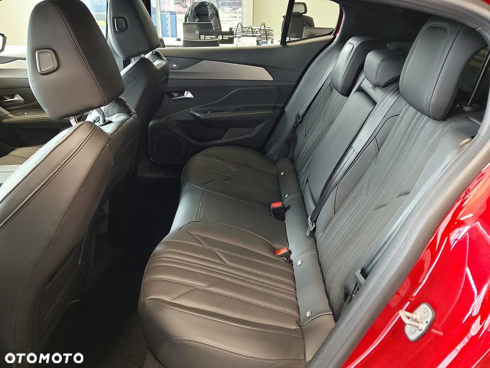 Peugeot 408 1.2 PureTech mHEV GT Exclusive S&S e-DSC6 - 11